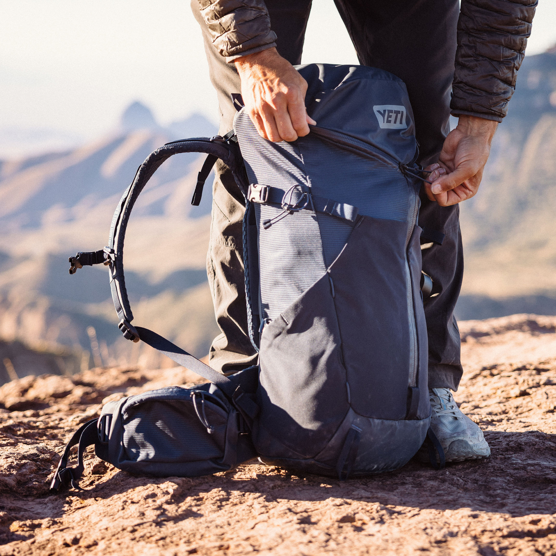 Skala™ 32L Men's Hiking Pack - Image 10