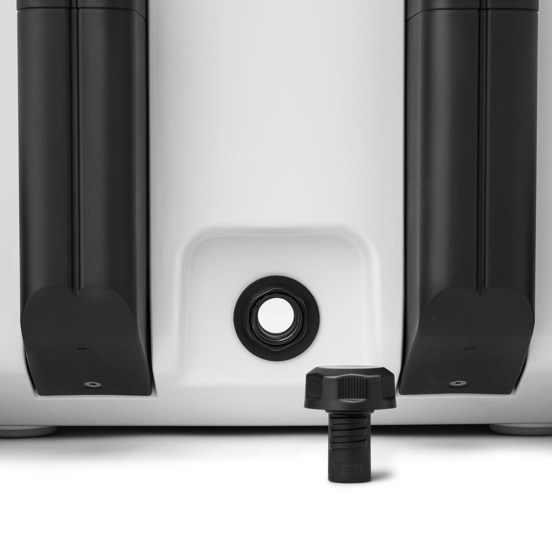 Roadie® Cooler BestDam™ Drain Plug - Image 3