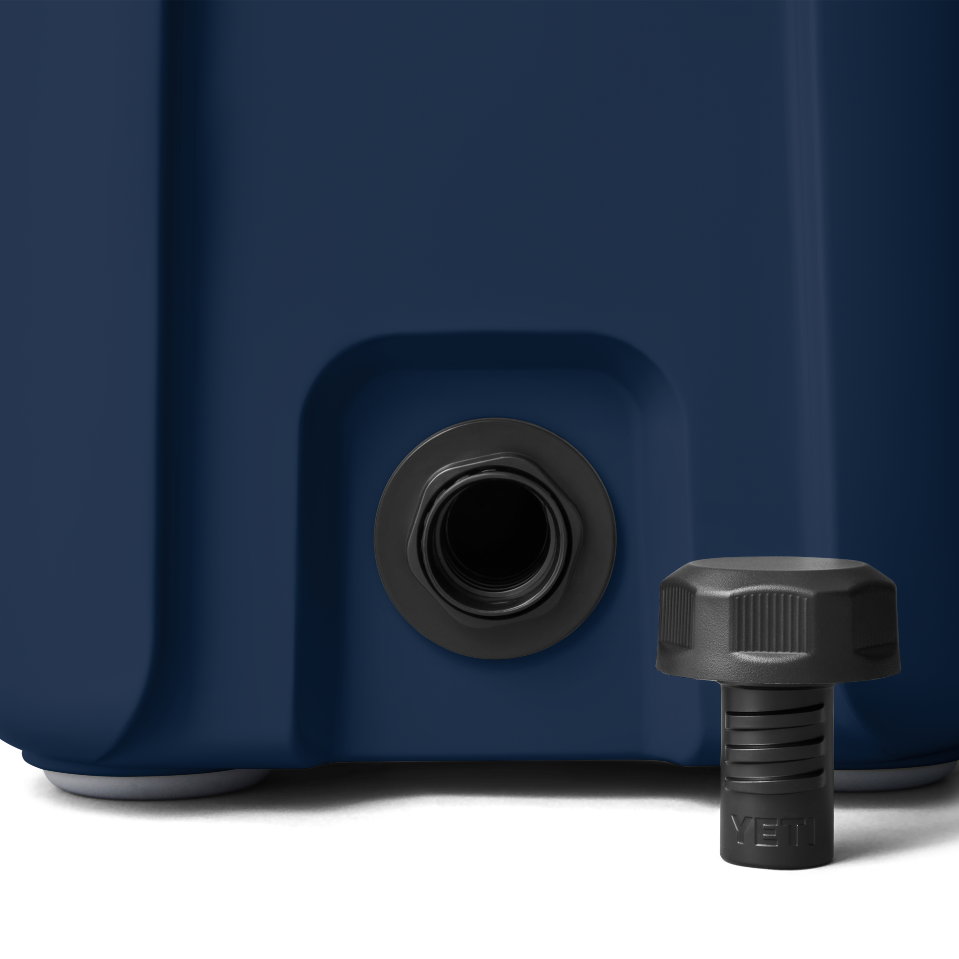 Roadie® 15 Hard Cooler - Image 9
